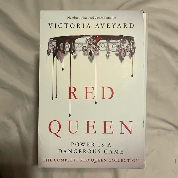 Red queen box set - Picture 2 of 4